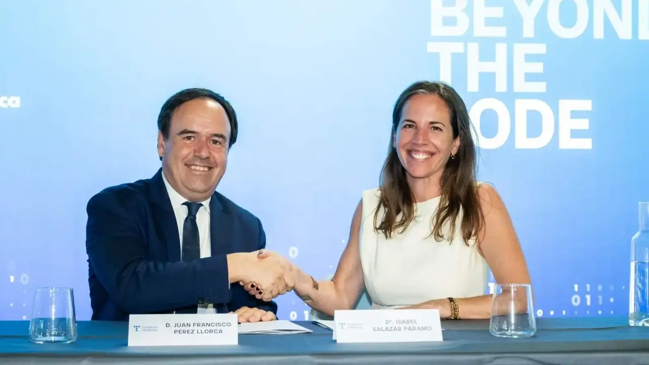 Fundaci&oacute;n Telef&oacute;nica y la Generalitat impulsan '42 Alicante', el nuevo campus de programaci&oacute;n que formar&aacute; a los profesionales digitales del futuro - Foto de la Fundaci&oacute;n Telef&oacute;nica