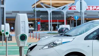 Veh&iacute;culo el&eacute;ctrico - Foto de Miteco