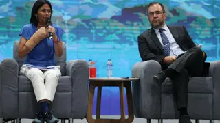 La presidenta Delcy Rodr&iacute;guez con Yv&aacute;n Gil, en imagen de archivo - Foto de la Canciller&iacute;a de Venezuela