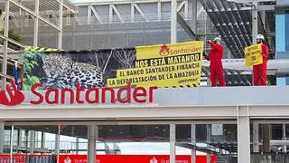 Sede del Santander, en calle Juan Ignacio Luca de Tena