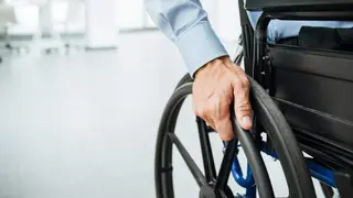 La Comunidad de Madrid refuerza la atenci&oacute;n integral a personas con discapacidad f&iacute;sica