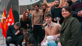 La Comunidad de Madrid, reconocida por su apoyo a  la adopci&oacute;n de perros jubilados - Foto Comunidad de Madrid