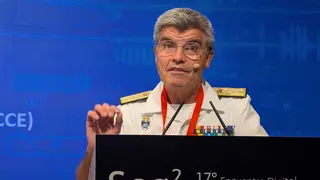 El vicealmirante Javier Roca Rivero, comandante del Mando Conjunto del Ciberespacio - Foto del MCCE