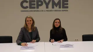 Firma del acuerdo - Foto de Cepyme