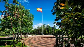 Bandera Col&oacute;n - Foto del Ayuntamiento de Majadahonda