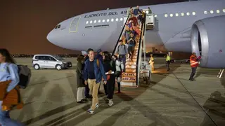 Llegada a Torrej&oacute;n de los evacuados desde Oriente Pr&oacute;ximo - Foto del MAEC