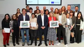 Acto de entrega de diplomas curso pe&oacute;n triaje Prezero - Foto del Ayuntamiento de Fuenlabrada