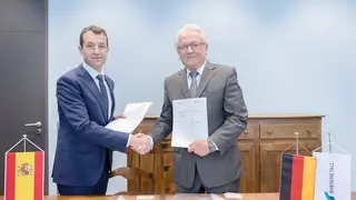 &Aacute;ngel Escribano y Armin Papperger - Foto de Indra