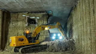 Una excavadora en el t&uacute;nel de la A-5 - Foto de Ayuntamiento de Madrid/ Alejandro Olea