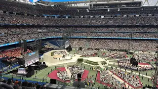 El Papa Le&oacute;n XIV en el Santiago Bernab&eacute;u ayer