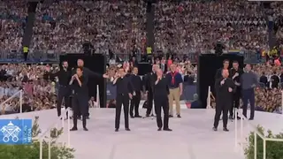 Imagen de un momento de la canci&oacute;n - V&iacute;deo de Vatican News/ Rome Report