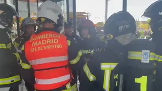 Incendio en la Torre Foster de Madrid - Foto Emergencias Madrid