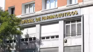 Fachada del Colegio Oficial de Farmac&eacute;uticos de Madrid (COFM)