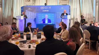 Nueva Econom&iacute;a Forum