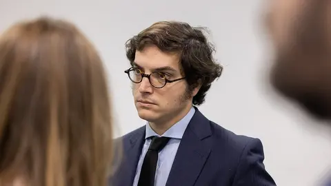 José María Figaredo asiste a una rueda de prensa en la sede de Vox - Foto de Vox