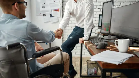 Dependencia - Foto de 123RF/lanastock