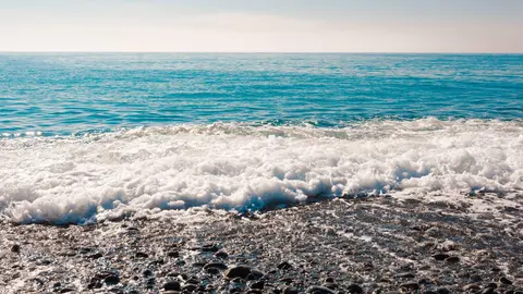 Imagen de zona costera - Foto de 123RF/kornyeyeva