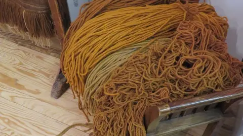 En la Real Fábrica de Tapices exposición Paisajes Tejidos de Atelier Talasin (6)