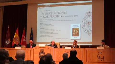 Presentación libro Basilio Rodríguez. De izquierda a derecha, Francisco Gutiérrez 
Carbajo; Basilio Rodríguez Cañada; Marcos 
Arbeloa Losada; Ana Isabel Ballesteros Dorado y 
Daniel Migueláñez - José Belló