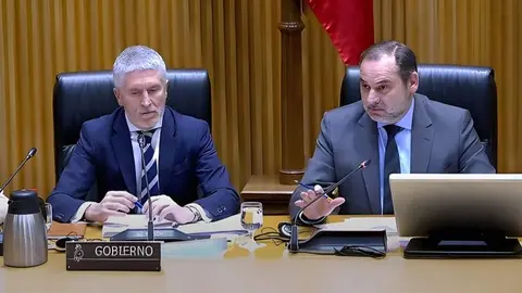 Ábalos con el ministro del Interior, Fernando Grande-Marlaska, en una Comisión de Interior del Congreso del pasado mes de enero  Foto de Servimedia