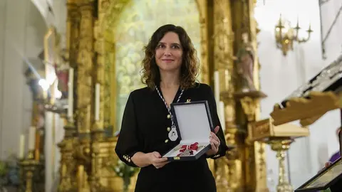 Ayuso, nombrada Camarera Honorífica de la Real e Ilustre Congregación Nuestra Señora de la Soledad y el Desamparo - Comunidad de Madrid