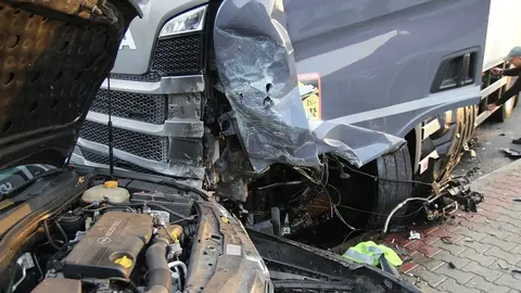 Colisión vehículos - FUHMariaM