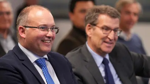 El portavoz del PP en el Congreso, Miguel Tellado, y el líder de la oposición, Alberto Núñez Feijóo - Partido Popular