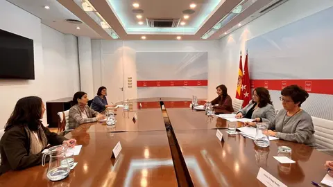 Reunión de la Comunidad de Madrid y la AECC - Foto Comunidad de Madrid