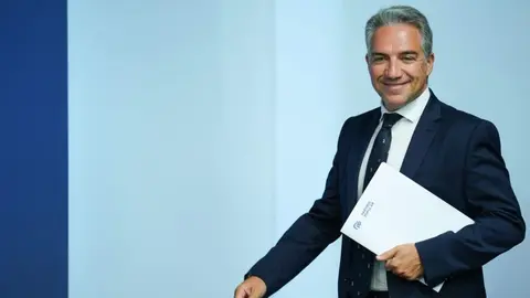 Bendodo comparece en rueda de prensa - Foto del PP