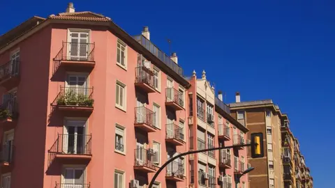 Bloque de viviendas - 123rf/katerinachuya