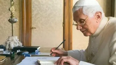 BENEDICTO XVI LA RAZÓN HUMANA - Diego Garcia Paz