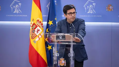 Gerardo Pisarello en la sala de prensa del Congreso |- Foto de Catalunya en Comú