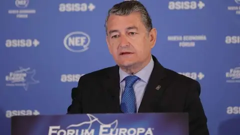 El consejero Antonio Sanz durante una comparecencia en Forum Europa - Foto de la Consejería de Presidencia