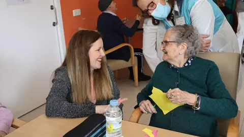 La consejera de Familia, Juventud y Asuntos Sociales, Ana Dávila, ha visitado hoy el centro de Getafe - Comunidad de Madrid