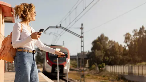 Tren del Mercurio de Madrid a Puertollano - Freepik