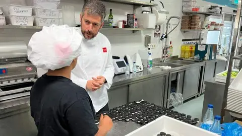 El consejero García Martín en su visita de hoy - Comunidad de Madrid