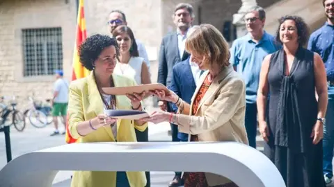 PSC y ERC firman el acuerdo para la investidura de Illa - Foto de ERC/Marc Puig