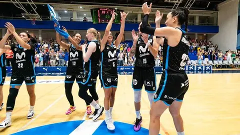 Celebración de las Women in Black - Movistar Estudiantes / X