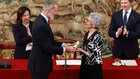 Carla Rahn Phillips ganadora de la VI Edición del Premio de Historia Órdenes Españolas