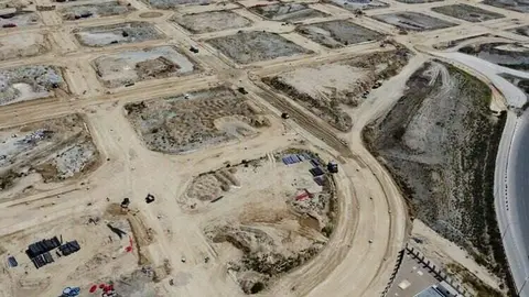 Parcelas sin construir en el desarrollo de Los Ahijones | Foto de Ayuntamiento de Madrid