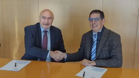 José María Torres, presidente de CONPYMES; y Josep M. Santos Fernández, director general de La Salle Campus Barcelona.