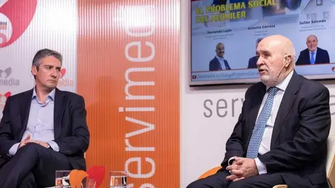 Carroza (izquierda) y Salcedo (derecha) durante el acto de Servimedia | Foto de Jorge Villa