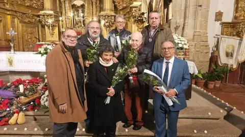 fotografía de grupo solo con los poetas juglares de Fontiveros