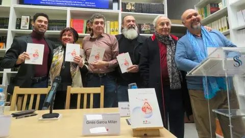 Ángel Solo presenta Cien sonetos y un día - José Belló