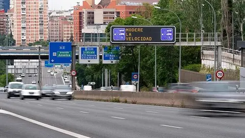 Señal que advierte de un radar próximo | Foto de DGT