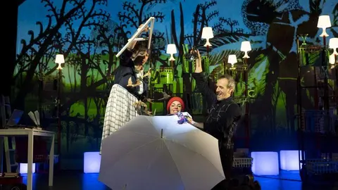 Teatro de La Abadía presenta 'El mundo está roto pero se puede caminar'