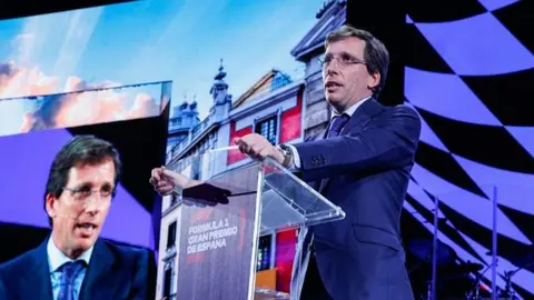 Almeida durante la presentación del Gran Premio de Fórmula 1 en Madrid - Foto de Ayuntamiento de Madrid