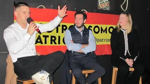 Xaime da Pena, abogado y CEO de DP Abogados; Elisa Vigil, diputada en la Asamblea de Madrid por el Partido Popular; y Jota Vallenilla, CEO de Redpill Podcast.