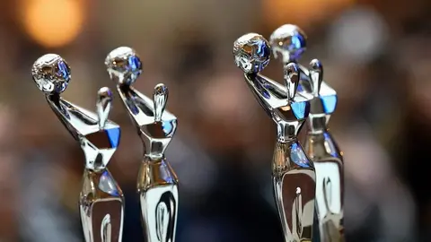 PREMIOS PLATINO