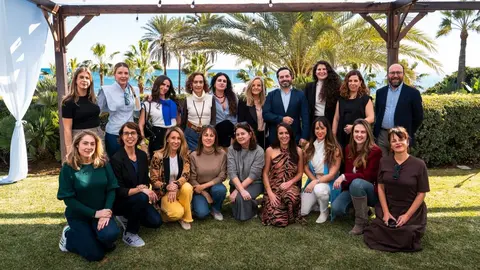 Foto de familia de Women Leaders Retreat 2025 - Puente Romano Beach Resort